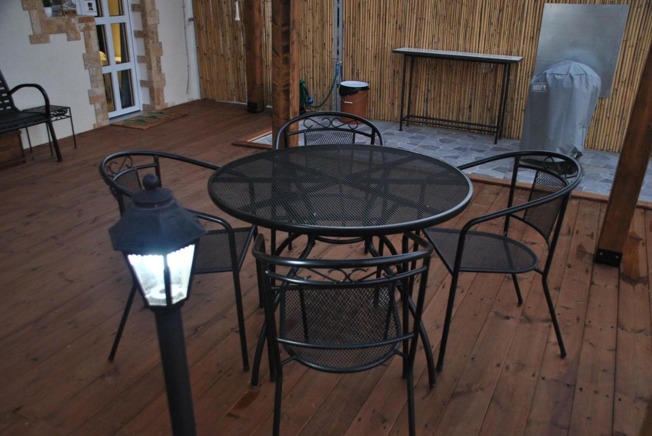 Marvin'S Place Arad Exterior photo